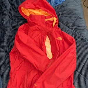 NORTH FACE RAINCOAT